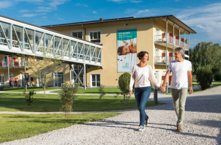 OptimaMed Bad Wimsbach Außenansicht